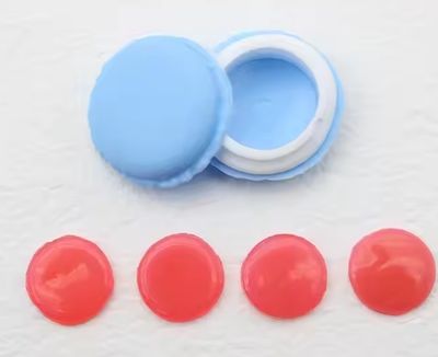 Diamond Painting "Dose mit Wachs" (Macaron-Form)